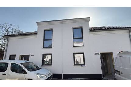 Neubau einer DHH in Neudorf-Süd, KfW 40+ , Wärmepumpe, Garage, Solar, Fußbodenheizung, Topausstattung, QNG-Quali. - Duisburg