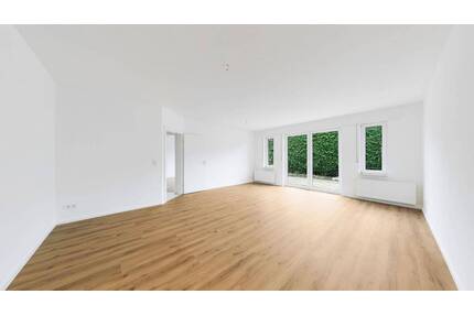 Erstbezug nach Renovierung! Erdgeschosswohnung mit Garten und zwei Stellplätzen - Dünsen