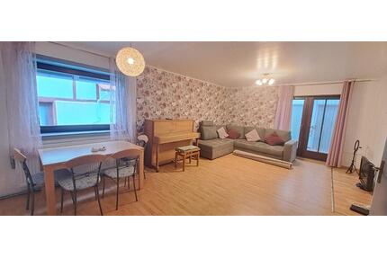 kleines Haus mit großem Balkon - 500,00&nbsp;EUR Kaltmiete, ca.&nbsp; 62,00&nbsp;m&sup2; in Knüllwald (PLZ: 34593)
