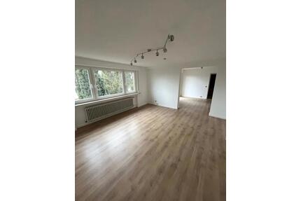 Helle 3,5‑Zimmer‑EG‑Wohnung im Grünen | EBK | Terrasse - Pforzheim Nordstadt