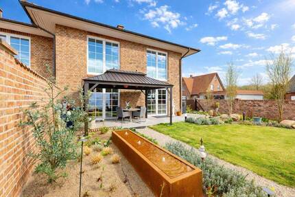 Luxus-Doppelhaushälfte (Einzelhauscharakter) mit Top-Ausstattung: Komplettmodernisierung 2024 - Lüneburg Oedeme