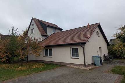 Haus zum Kaufen in Bärenklau 290.000,00 € 173 m²