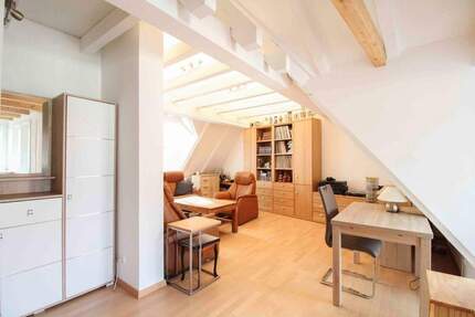 Charmante Dachgeschosswohnung in denkmalgeschütztem Fachwerkhaus - vollständig saniert & modern - Wolfenbüttel Stadtgebiet