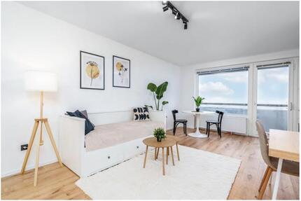 Löffelfertiges Design-Apartment mit Alpenblick, Balkon & Pool in München-Solln