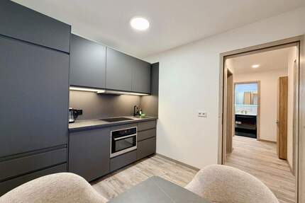 Neubau möblierte 3-Zimmer-Wohnung, mit offizieller Genehmigung für Ferienwohnung - Garmisch-Partenkirchen