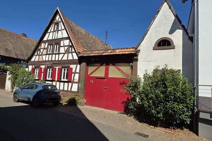 Haus zum Kaufen in Freisbach 258.000,00 € 258 m²