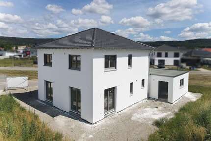 Haus zum Kaufen in Langenenslingen 545.000,00 € 126.27 m²