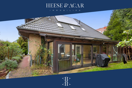 Massiv erbautes Einfamilienhaus mit ansprechender Klinkerfassade und großzügiger Wohnfläche - Schönefeld Großziethen