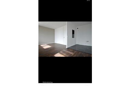 Wohnung 3 Raum - 630,00&nbsp;EUR Kaltmiete, ca.&nbsp; 57,00&nbsp;m&sup2; in Halle (Saale) (PLZ: 06128) Gesundbrunnen