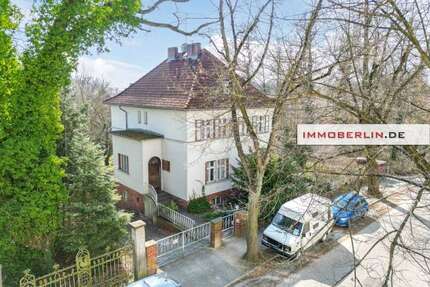 Haus zum Kaufen in FürstenwaldeSpree 699.000,00 € 250 m² - Fürstenwalde/Spree