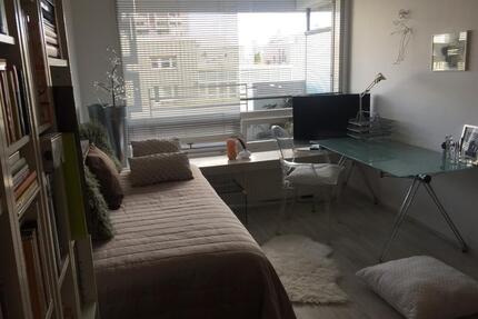 Apartment mir Bad und Balkon - 850,00&nbsp;EUR Kaltmiete, ca.&nbsp; 25,00&nbsp;m&sup2; in München (PLZ: 81925) Bogenhausen