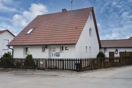 Haus zum Kaufen in Rögling 198.000,00 € 83 m²