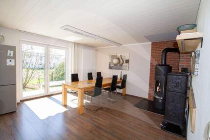 Gepflegte Doppelhaushälfte in ruhiger Lage - Altdorf