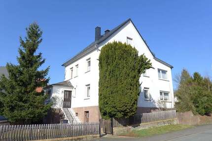 Haus zum Kaufen in Aßlar 280.000,00 € 177.85 m²