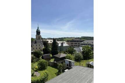 Haus zum Kaufen in Netzschkau 99.900,00 € 250 m²