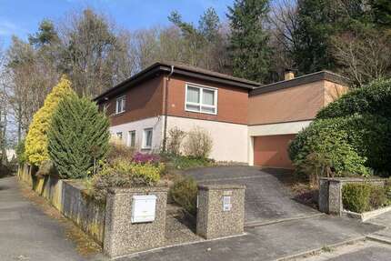 Haus zum Kaufen in Landstuhl 430.000,00 € 248 m²