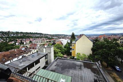 Schicke 2-12-Zi.-DG-Wohnung - 995,00&nbsp;EUR Kaltmiete, ca.&nbsp; 60,00&nbsp;m&sup2;&nbsp;Wohnfl&auml;che in Stuttgart (PLZ: 70197) West