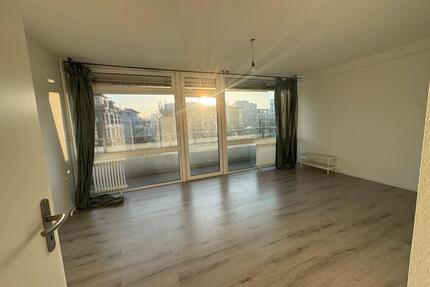 Frisch sanierte 2-Zimmer Wohnung, inkl. Einbauküche, Stadtmitte - Offenbach am Main