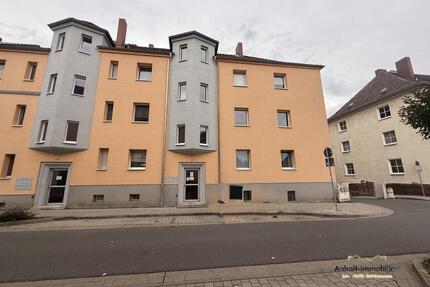 Neu renovierte 4-Raumwohnung im 2. Obergeschoss - Bitterfeld-Wolfen