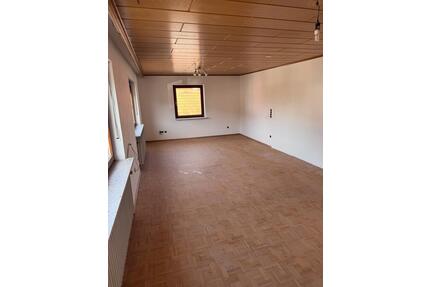 OG Wohnung 3 ZKB - 1.050,00&nbsp;EUR Kaltmiete, ca.&nbsp; 90,00&nbsp;m&sup2; in Kandel (PLZ: 76870)
