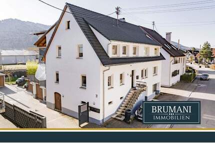 BRUMANI | Kernsaniertes Zweifamilienhaus in Waldkirch mit zusätzlichem Einnahmepotenzial