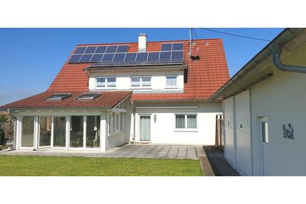 6 Zimmer, 2 Ebenen, Wintergarten & separater Bereich – Wohnen & Arbeiten perfekt - Sersheim