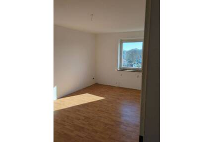 Hainholzstraße 37, DG Links - 890,00&nbsp;EUR Kaltmiete, ca.&nbsp; 101,50&nbsp;m&sup2;&nbsp;Wohnfl&auml;che in Stralsund (PLZ: 18435) Kniepervorstadt