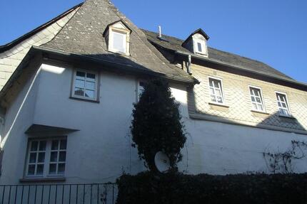 DG-Wohnung Weilburg Altstadt - 660,00&nbsp;EUR Kaltmiete, ca.&nbsp; 107,00&nbsp;m&sup2; in Weilburg (PLZ: 35781)