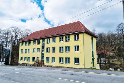 Haus zum Kaufen in Zella-Mehlis 325.000,00 € 522 m²