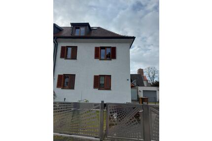 Charmante Doppelhaushälfte mit Garten - Augsburg Lechhausen