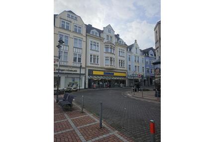 Renovierte 4-Zimmer-Wohnung mit Einbauküche in Top-Lage – Leverkusen Wiesdorf, Hauptstraße 67