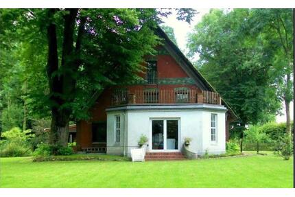 Schöne 4-Zimmer-Wohnung mit Einbauküche in Hoisdorf unter Reet