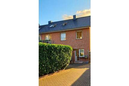 Haus zum Kaufen in LauenburgElbe 299.000,00 € 169 m² - Lauenburg/Elbe