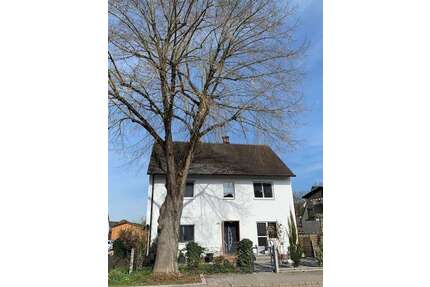 Haus zum Kaufen in Zirndorf 475.000,00 € 110 m²