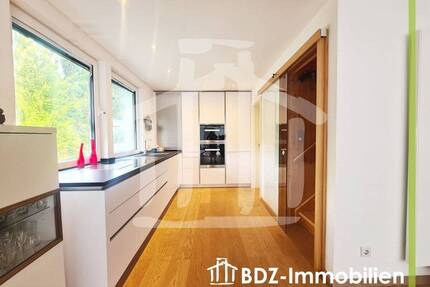 Mehr als ein Zuhause: Nachhaltiges Wohnen mit Einnahmen und Ausbaupotenzial - Zirndorf Weinzierlein