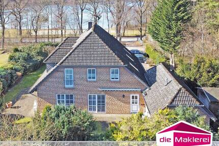 Attraktives Einfamilienhaus mit Einliegerwohnung und Seeblick - Bad Segeberg