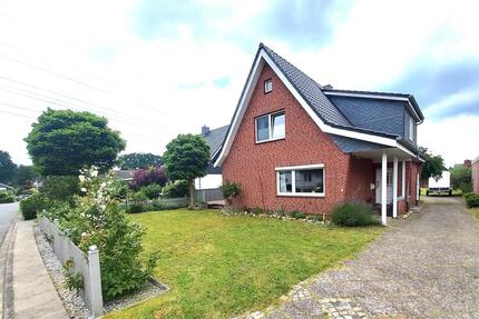 Helles renoviertes EFH mit EBK,Kamin & großer Terrasse - Kiebitzreihe