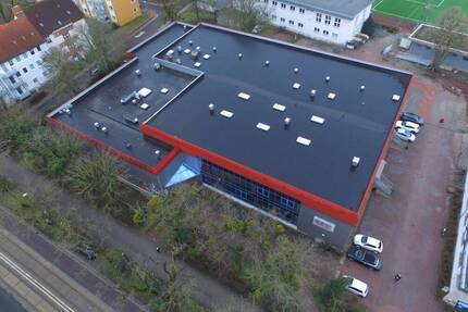 Sichtlage trifft Vielfalt - Attraktive Gewerbeimmobilie für Ihre Nutzungskonzepte - Magdeburg Fermersleben