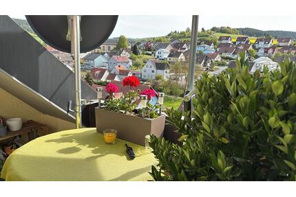 Wohnung mit Ausblick - 750,00&nbsp;EUR Kaltmiete, ca.&nbsp; 60,00&nbsp;m&sup2; in Leinach (PLZ: 97274)