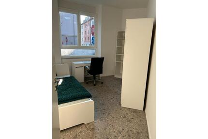 Zimmer zur Miete - 420,00&nbsp;EUR Kaltmiete, ca.&nbsp; 11,00&nbsp;m&sup2; in Schweinfurt (PLZ: 97421) Gartenstadt