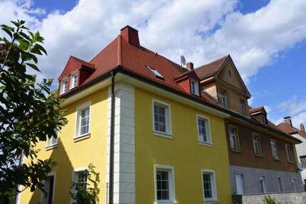 Haus zum Kaufen in Arzberg 65.000,00 € 140 m²