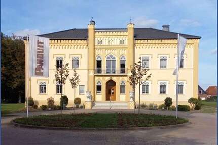 Haus zum Kaufen in Brahlstorf 875.000,00 € 655 m²