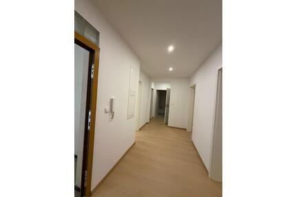 provisionsfrei! Modern & Barrierefrei! Kernsanierte 3-Zi.-Wohnung - Birkenau