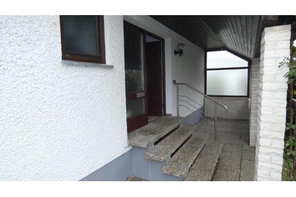 Geräumiges Haus mit Gartenanteil in ruhiger Lage von Dillingen zu - Dillingen an der Donau