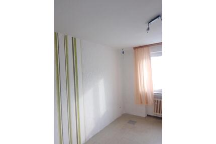 Verkaufe die 4 Zimmer Wohnung 88 qm, Garage, Balkon,34431Marsberg