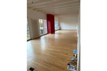 Mietwohnung - 1.100,00&nbsp;EUR Kaltmiete, ca.&nbsp; 125,00&nbsp;m&sup2; in Lindlar (PLZ: 51789)