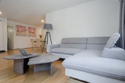 2 Zimmer Wohnung - kernsaniert - inkl. neuer Einbauküche - Schwaig Bei Nürnberg