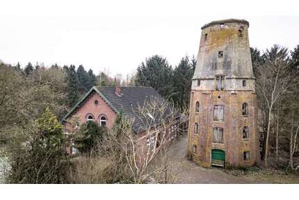 Haus zum Kaufen in Rastede Heubült 357.000,00 € 313.35 m² - Rastede / Heubült