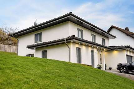 Haus zum Kaufen in Wiehl 579.000,00 € 174.7 m²