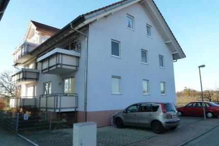 Weisweil helle Souterrain-Wohnung